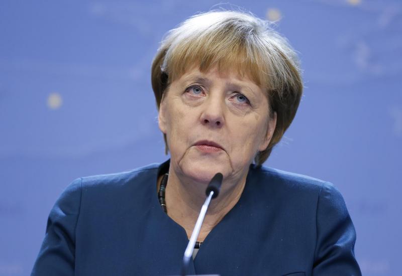 Merkel nezadovoljna Amerikom i Rusijom