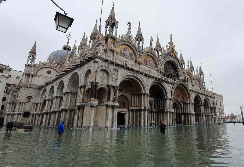 Dijelovi bazilike u Veneciji nepopravljivo oštećeni