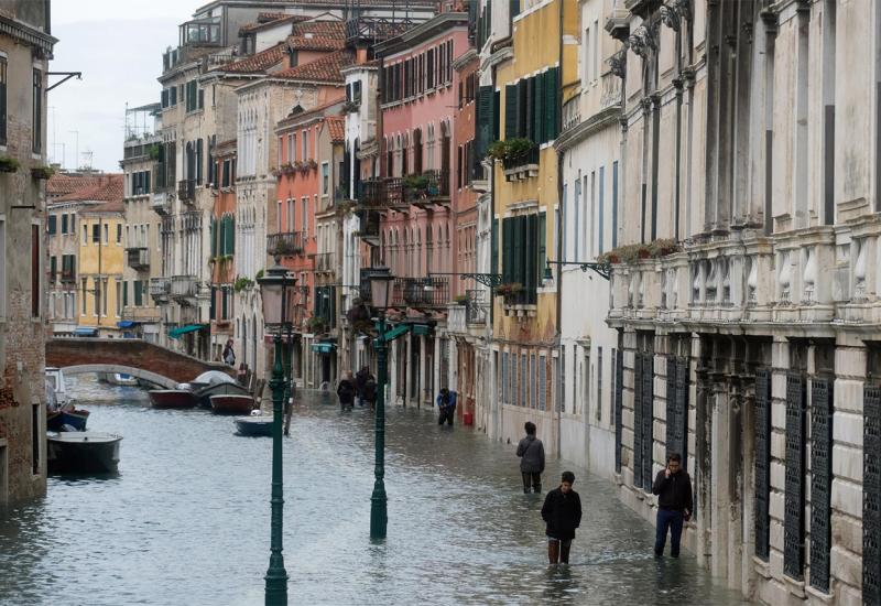 Za Veneciju ovo je najgori tjedan u zadnjih 150 godina - Veneciju pogodio još jedan plimni val