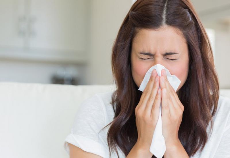 Isključuje li zaraza virusom gripe prehladu?