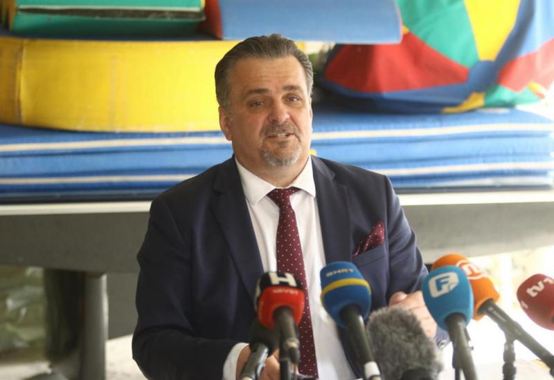 Direktor Zavoda u Pazariću: Neću dati da bilo tko koristi djecu u političke svrhe