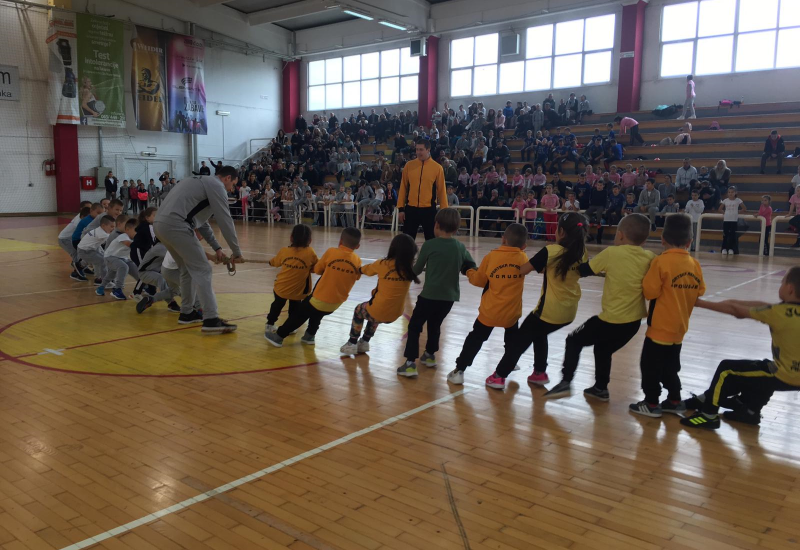 'Male sportske igre' u Tomislavgradu okupile oko 350 mališana