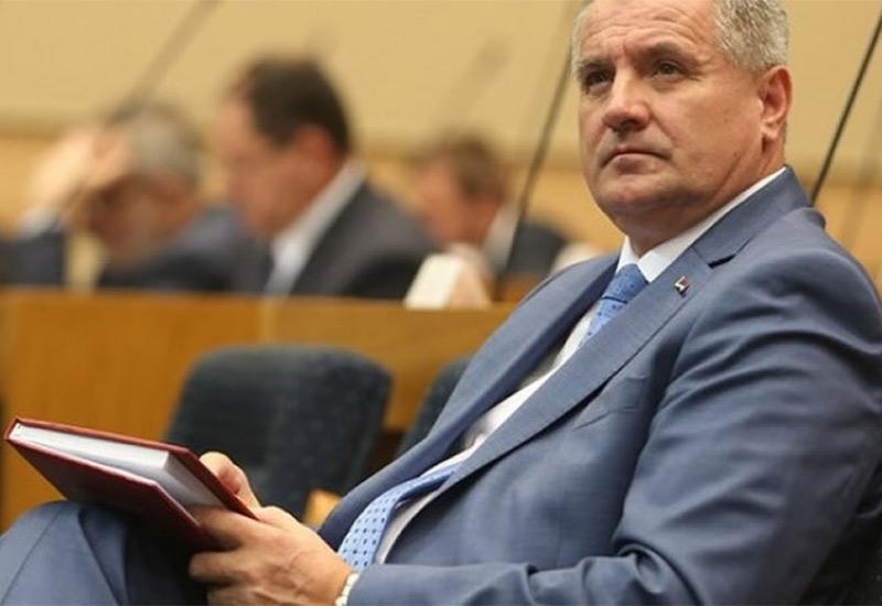 Srpska neće provesti odluku Ustavnog suda i pere ruke od pokrente bolnice