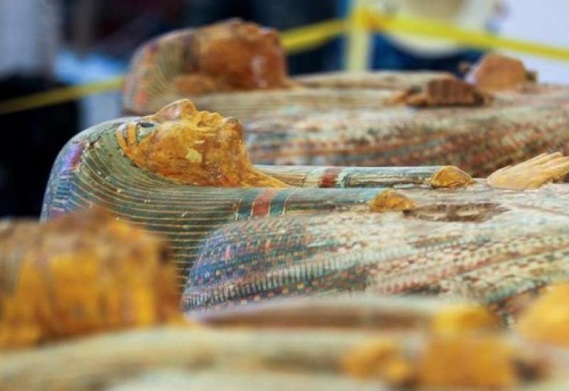 Pronađeni lijesovi u Luksoru - Pronađeni dobro očuvani lijesovi stari 3.500 godina