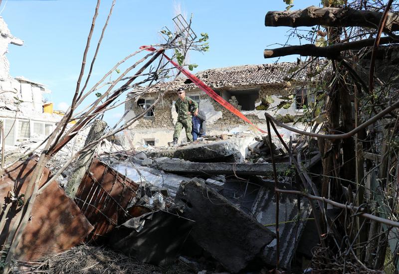 Albanija: Eksplozivom srušena zgrada oštećena u potresu