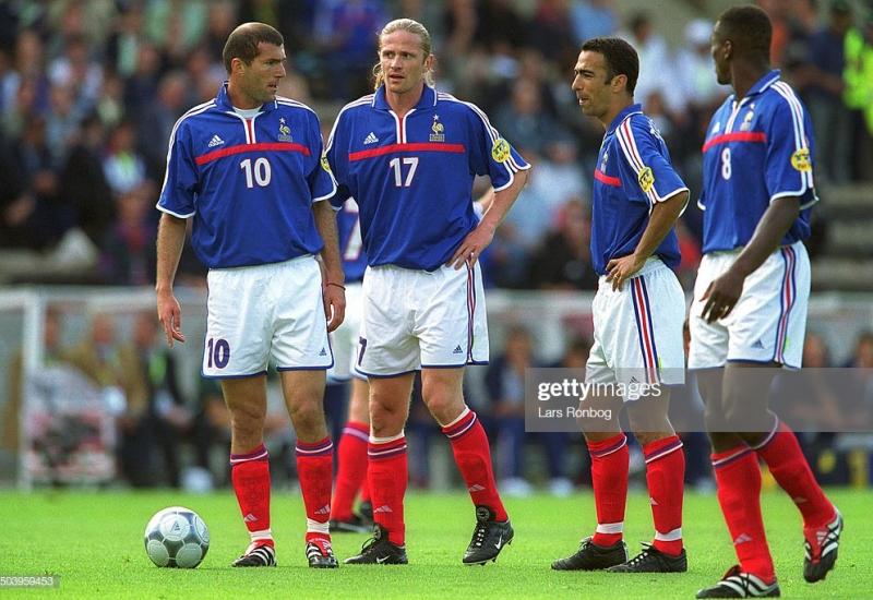 Zinedine Zidane, Emmanuel Petit, Youri Djorkaeff, Marcel Desailly - Petit: Taj dečko igra samo za sebe, a na klub i navijače baca drek!