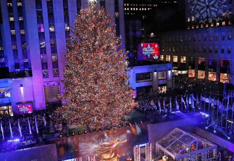 Božićno drvo ispred Rockefellerova centra otvorilo blagdansku sezonu