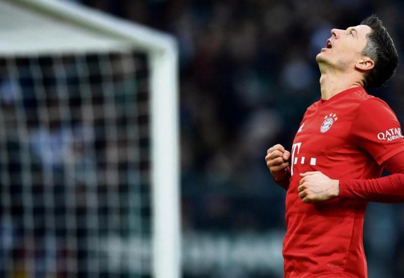 Robert Lewandowski - Bayernovi napadači trebali 40 udaraca za dva gola!?