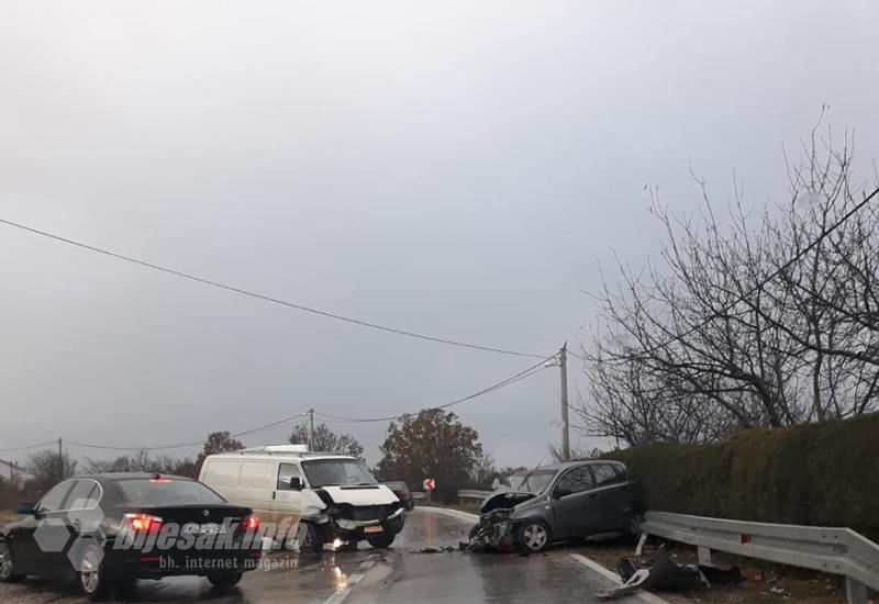 Prometna nesreća u Kruševu - Sudar tri vozila u mjestu Kruševo