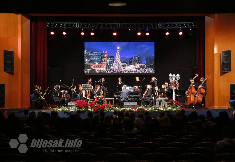 Simfonijski orkestar Mostar počastio sugrađane svečanim predbožićnim koncertom