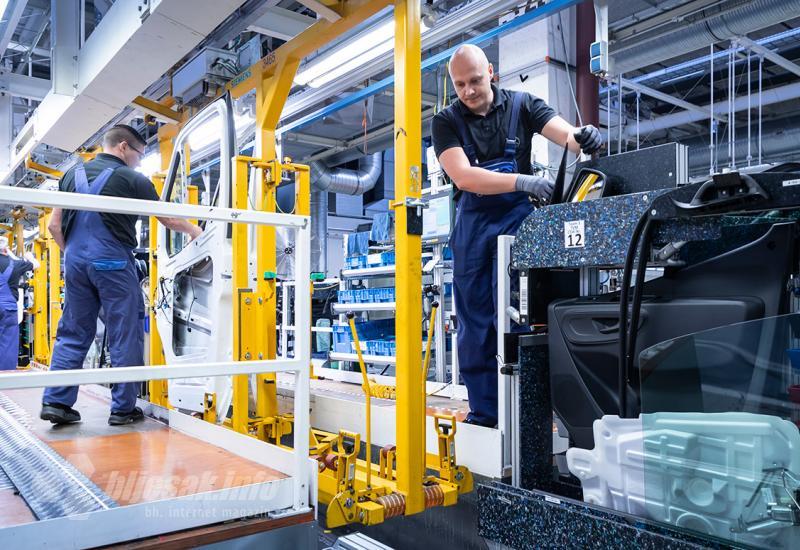Bljesak u Mercedesovoj tvornici gospodarskih vozila: Jedno vozilo, tisuću lica 