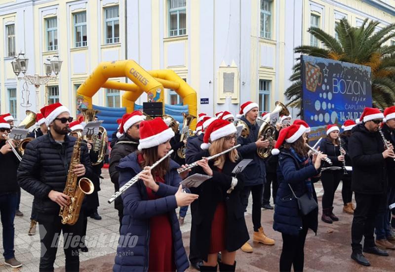 Bogatim programom otvoren sedmi Mali božićni sajam - Blagdansko ozračje u Čapljini