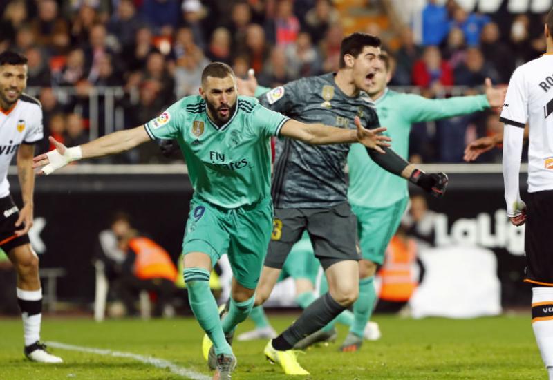 Benzema je pogodio za Real u zadnjim sekundama utakmice - Real se spasio u posljednjim sekundama, domaći kiks Seville
