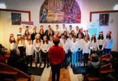 UZOR i 'Ivančice' oduševile Božićnim koncertom u Barama