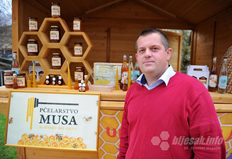 3. Dani meda u Širokome Brijegu (Grgo Musa) - Širokobriješki pčelari se predstavili sugrađanima, djeca iz vrtića oduševljena