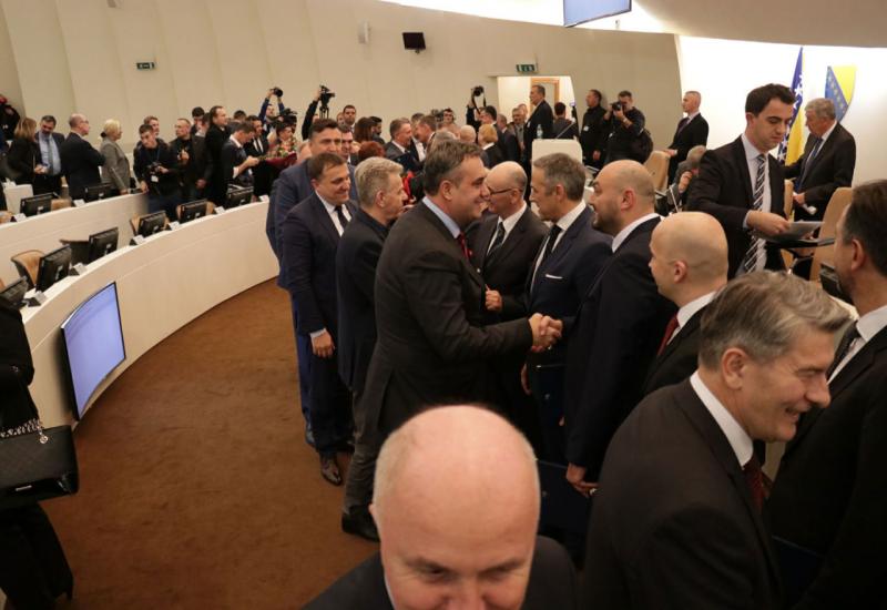 OHR: Novo Vijeće ministara BiH da pokrene zemlju naprijed