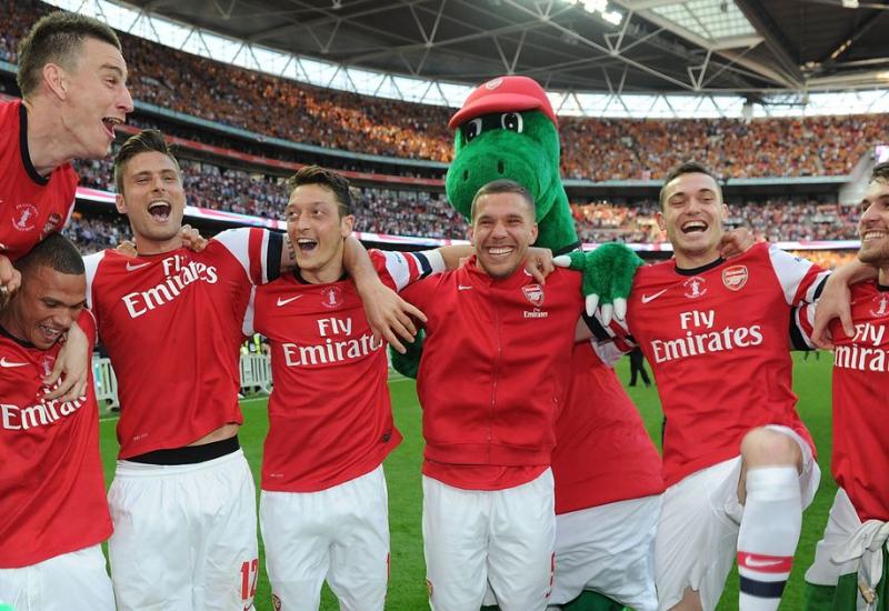 Igrači Arsenala sve rjeđe imaju razloga za slavlje - Doba propadanja: Proglašena Arsenalova momčad desetljeća