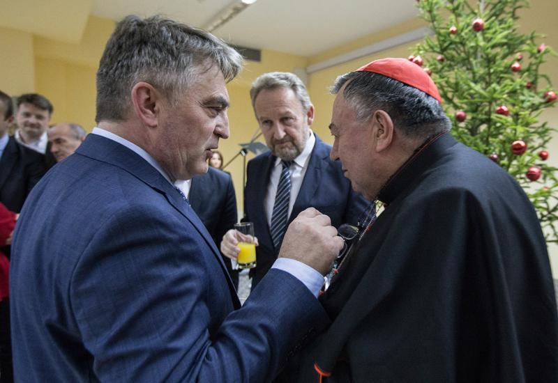 Kardinal Puljić: Komšić ima averziju prema Hrvatima, neću ga više zvati na prijeme