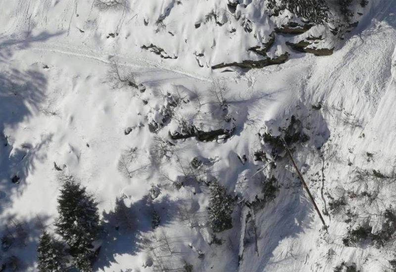 Lavine na skijalištima u Austriji i Švicarskoj
