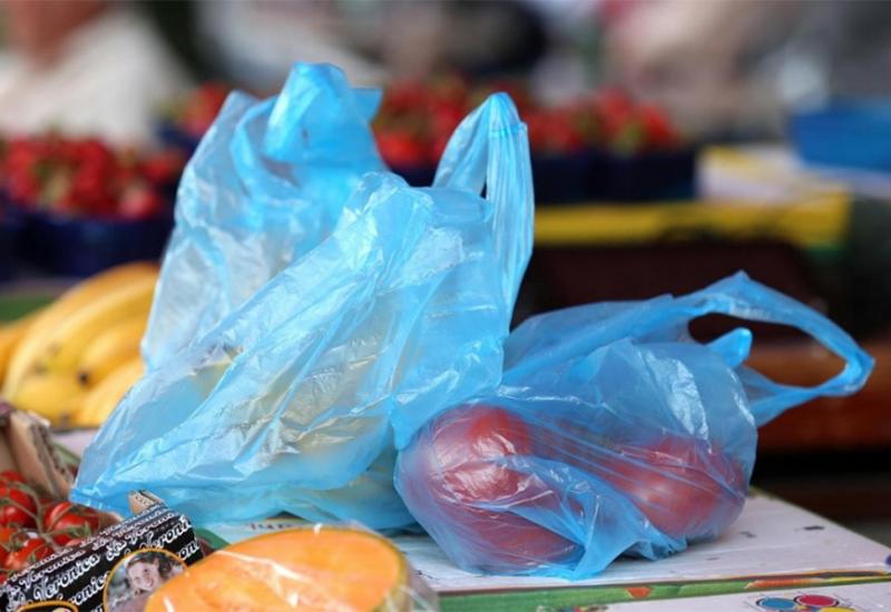 Kazne od 90 eura za upotrebu plastičnih vrećica 