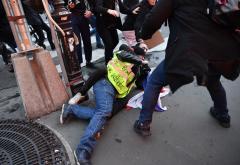 U sukobu demonstranata i policije uhićene tri osobe
