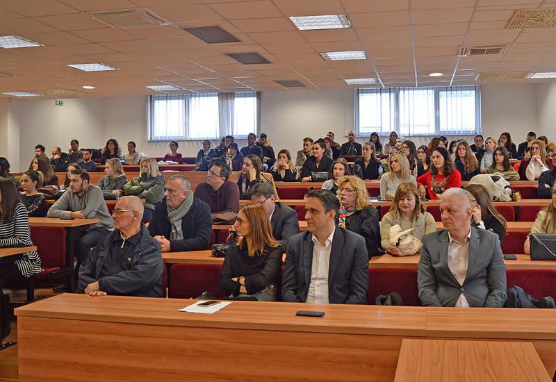 Detalj s predavanja - Ugledni profesor održao predavanje u Mostaru