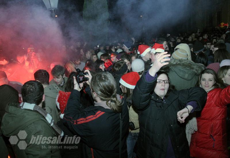 Doček Nove 2008. godine u Mostaru - FOTO | Kako je Mostar dočekao Novu godinu prije više od 10 godina