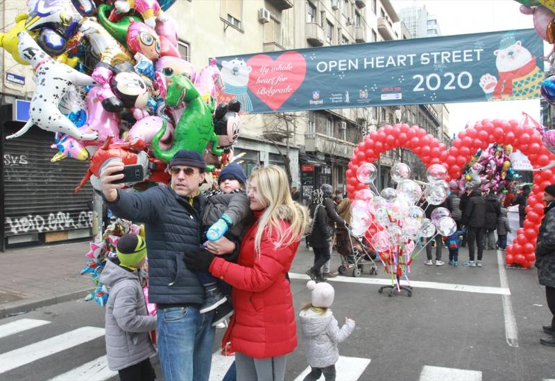 Tradicionalna novogodišnja "Ulica otvorenog srca"