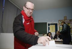 Mostar: Gužve na biralištima; sva biračka mjesta otvorena na vrijeme