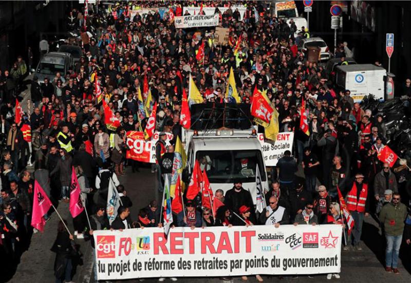 Francuska paralizirana, nastavljen prosvjed 