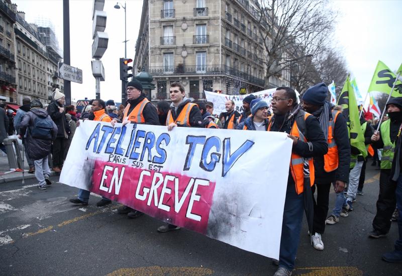 Francuska paralizirana, nastavljen prosvjed  - Francuska paralizirana, nastavljen prosvjed 