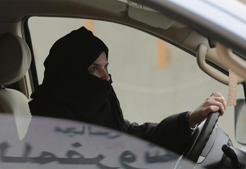 Neki novi prostori slobode: sada žene u Saudijskoj Arabiji smiju voziti auto - U Saudijskoj Arabiji ljudi postaju hrabriji