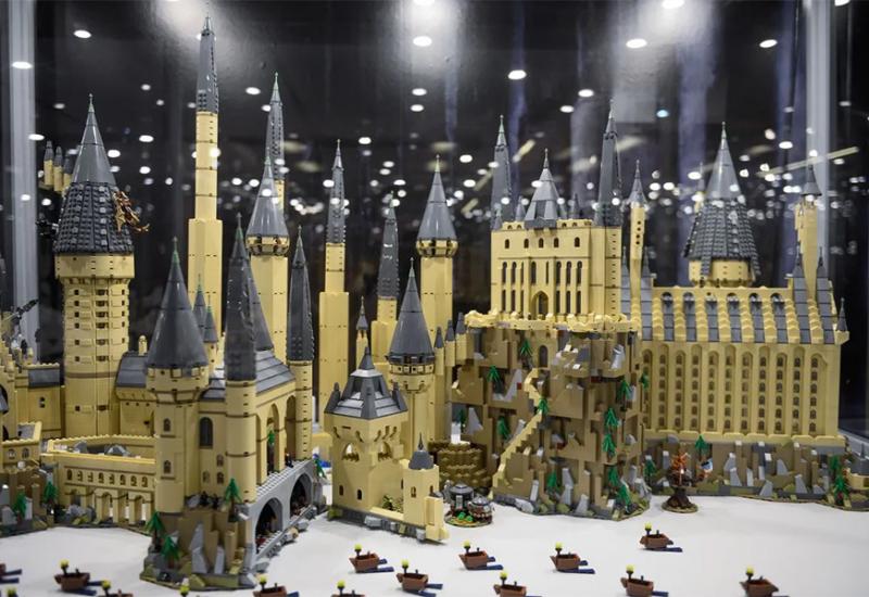 Impresivne konstrukcije od plastičnih kockica - Izložba sastavljena od više milijun Lego kockica