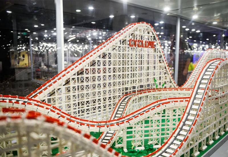Lego konstrukcije izložene su u prostorijama Nacionalnog stadionu u Varšavi - Izložba sastavljena od više milijun Lego kockica