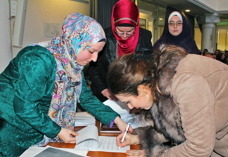 Islamska zajednica dala 400 tisuća maraka za stipendije