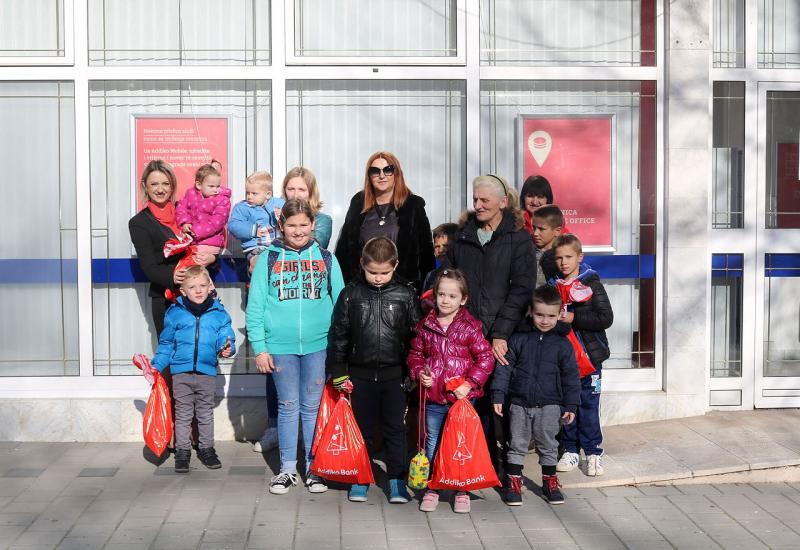 Paketići za socijalnu ugroženu djecu u Čapljini - Paketići za socijalnu ugroženu djecu u Čapljini i Bijeljini