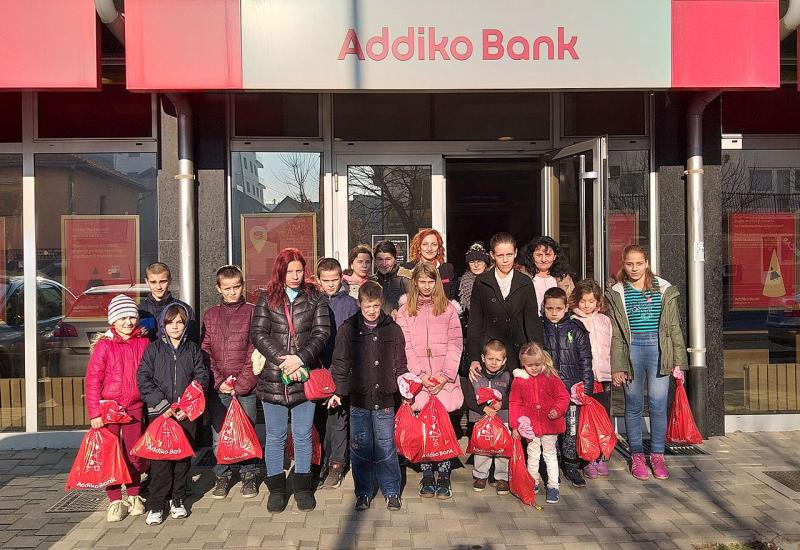 Paketići za socijalno ugroženu djecu u Čapljini i Bijeljini