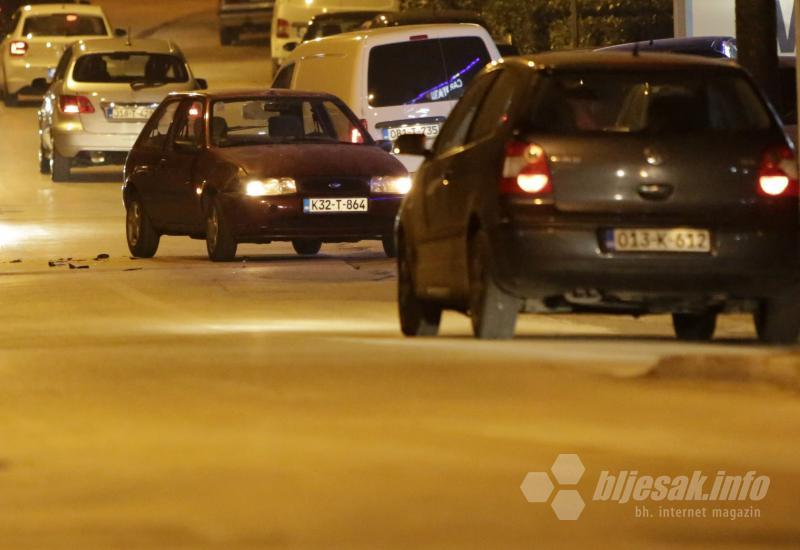 Prometna nesreća u Mostaru - Mostar: Sudar Audija i Fieste