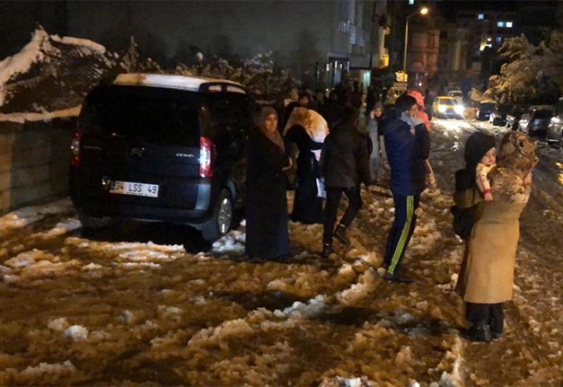 Potres jačine 6,8 stupnjeva po Richteru potresao je grad Elazig na Istoku Turske - Ima mrtvih u potresu u Turskoj