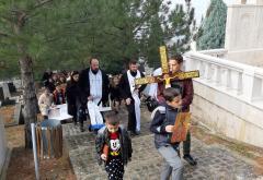 Mostar: Pravoslavni vjernici litijom dali podršku braći u Crnoj Gori
