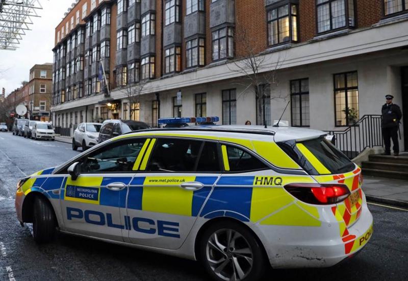 Policija ustrijelila muškarca u južnom Londonu, u incidentu više izbodenih