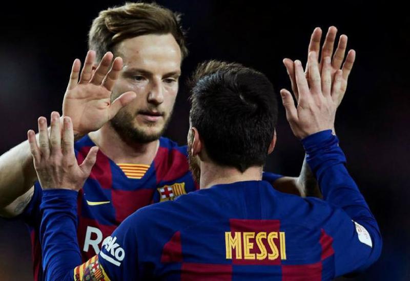 Barcelona bi mogla smanjiti plaće igračima