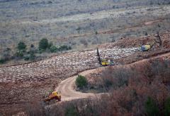 Izgradnja autoceste kroz Hercegovinu: Kinezi ''krče'' hercegovački kamen
