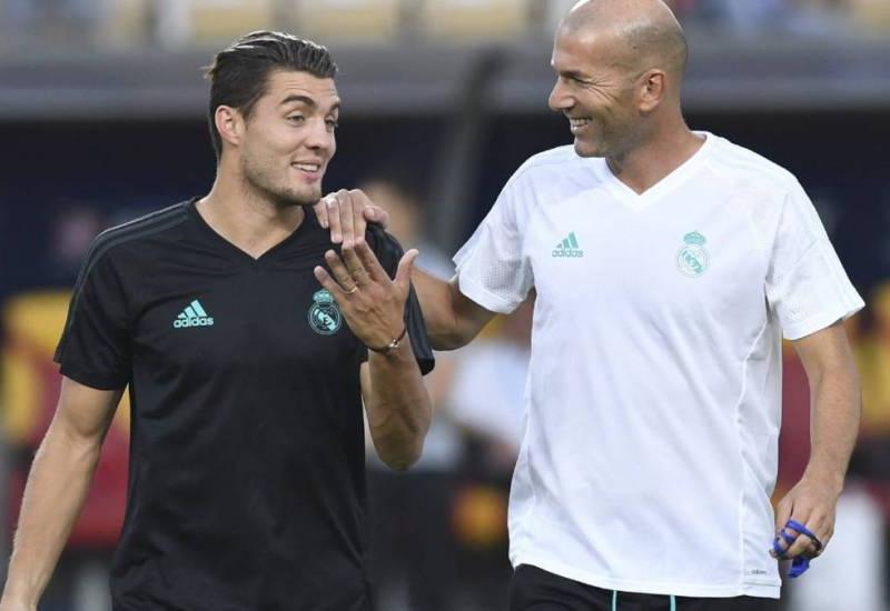 Mateo Kovačić s trenerom Zidaneom u dobrome raspoloženju - Zbog lige prvaka: Mateo Kovačić okrivio Zidane za odlazak iz Reala