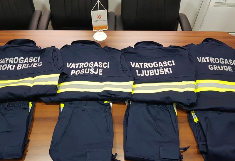 Svi profesionalni vatrogasci u ŽZH dobili nova odijela