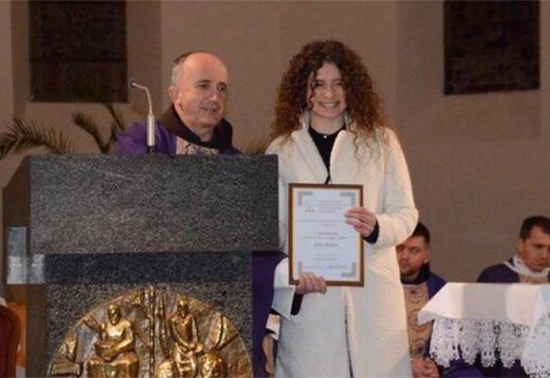 Mlada Čapljinka osvojila prvu nagradu za likovni rad ”Neću pogaziti vjeru”