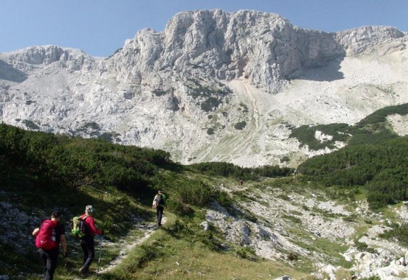 Hercegovački planinari otkrivaju i uređuju zaboravljene planinske staze i pećine