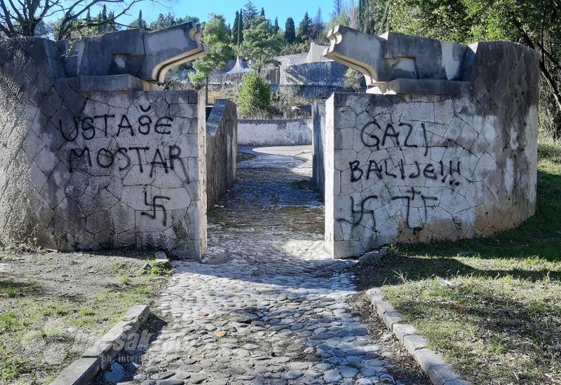 UABNOR Mostar: Ponovno je oskrnavljeno Partizansko spomen groblje