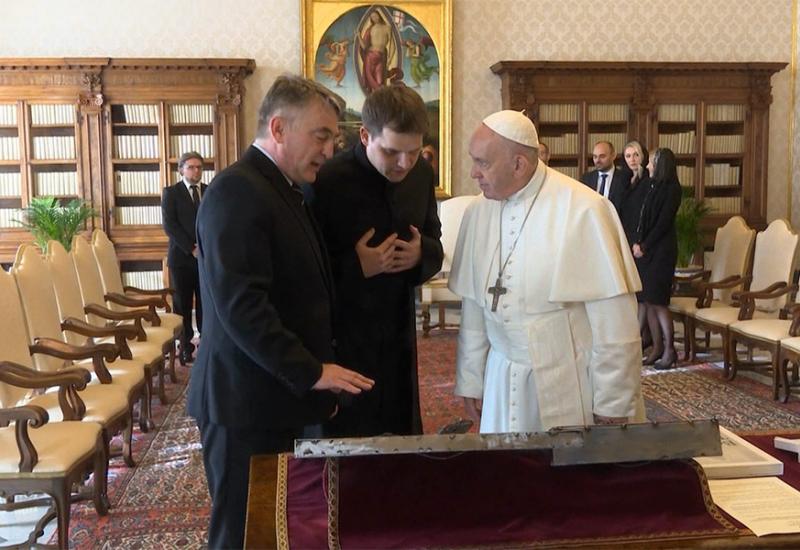 Komšić i Papa - Komšić u posjeti Papi: Vatikan zabrinut zbog odlaska mladih iz BiH