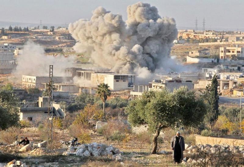 U zračnim napadima ruskih snaga na Idlib poginula četiri civila